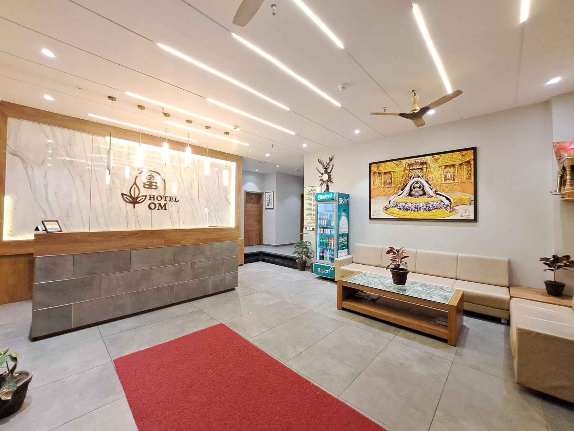 Hotel Om Somnāth Esterno foto